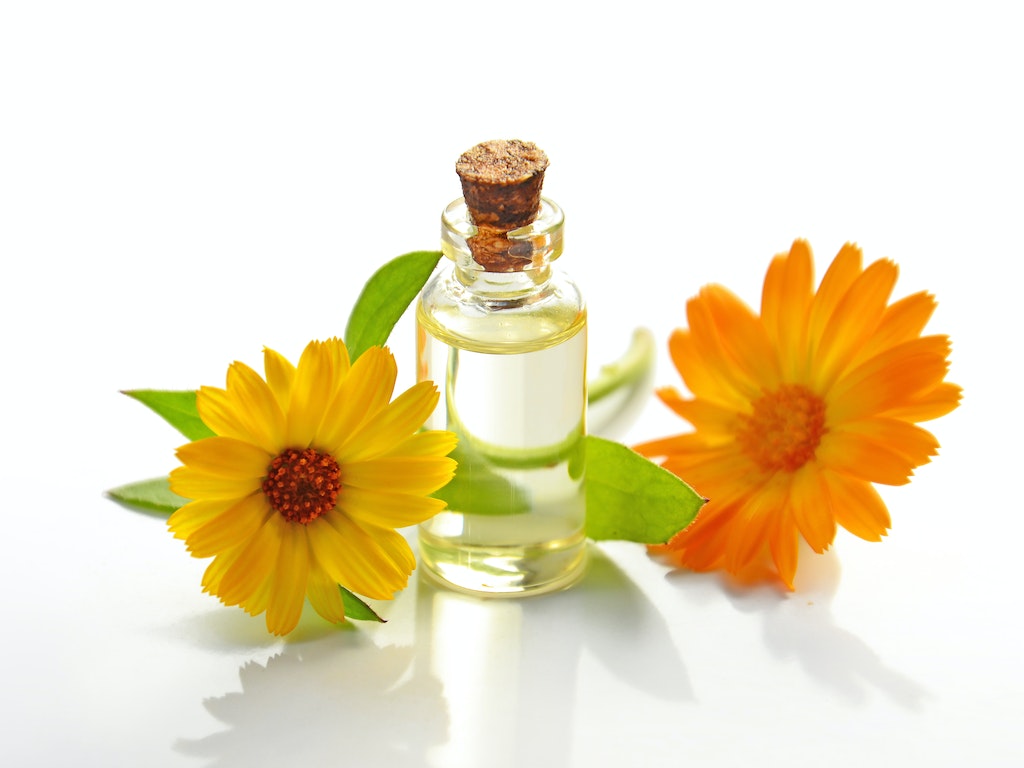 huile-avec-fleure huile-avec-fleure